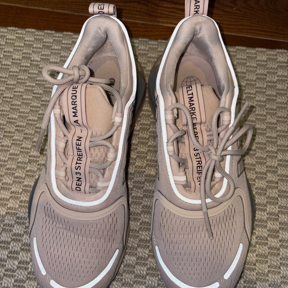 Adidas Tan Sneakers Modern Design Breathable Comfort